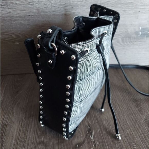 ALDO Synthetic Neverland Plaid Cinch Crossbody Bag - Picture 2 of 9